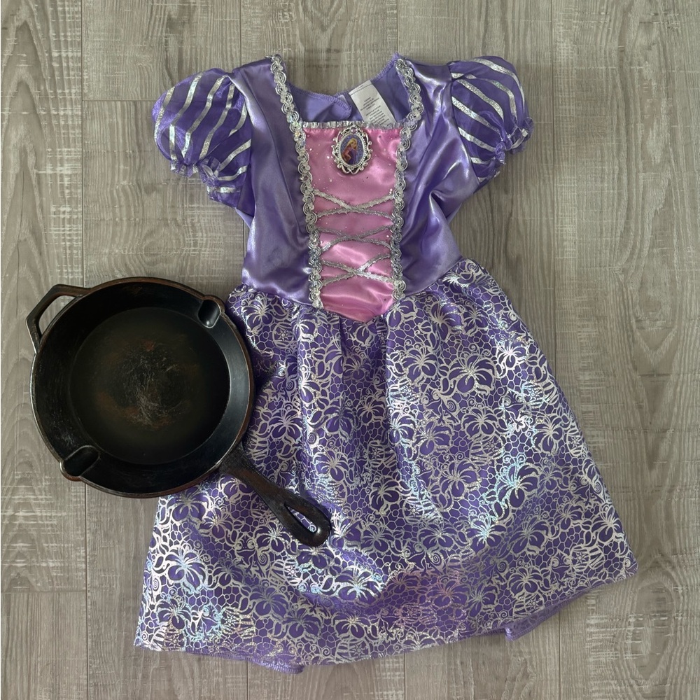 Disney Rapunzel Princess Costume. Kids Size 4-6